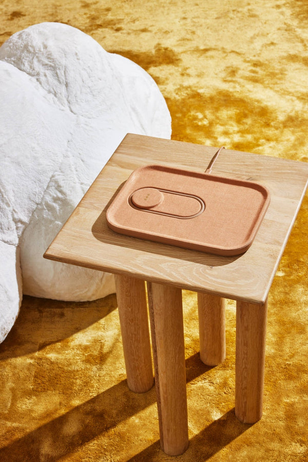 Courant MAG:3 Essentials Linen Wireless Dual Charge Magnetic Tray in Camel.