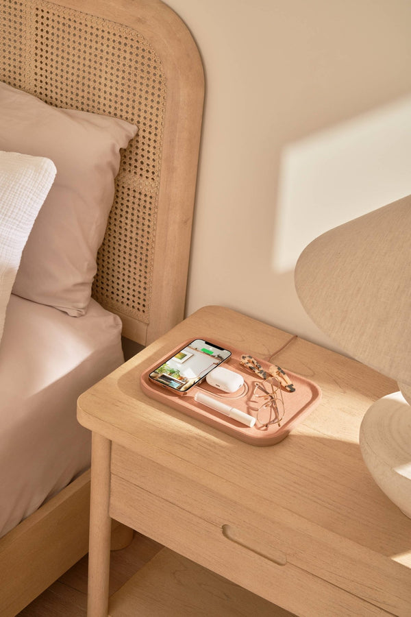 Courant MAG:3 - Essentials Linen Wireless Dual Charge Magnetic Tray in Camel