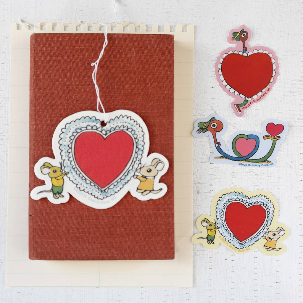 3P4 x Richard Scarry® Mouse Pansy Bouquet Sticker