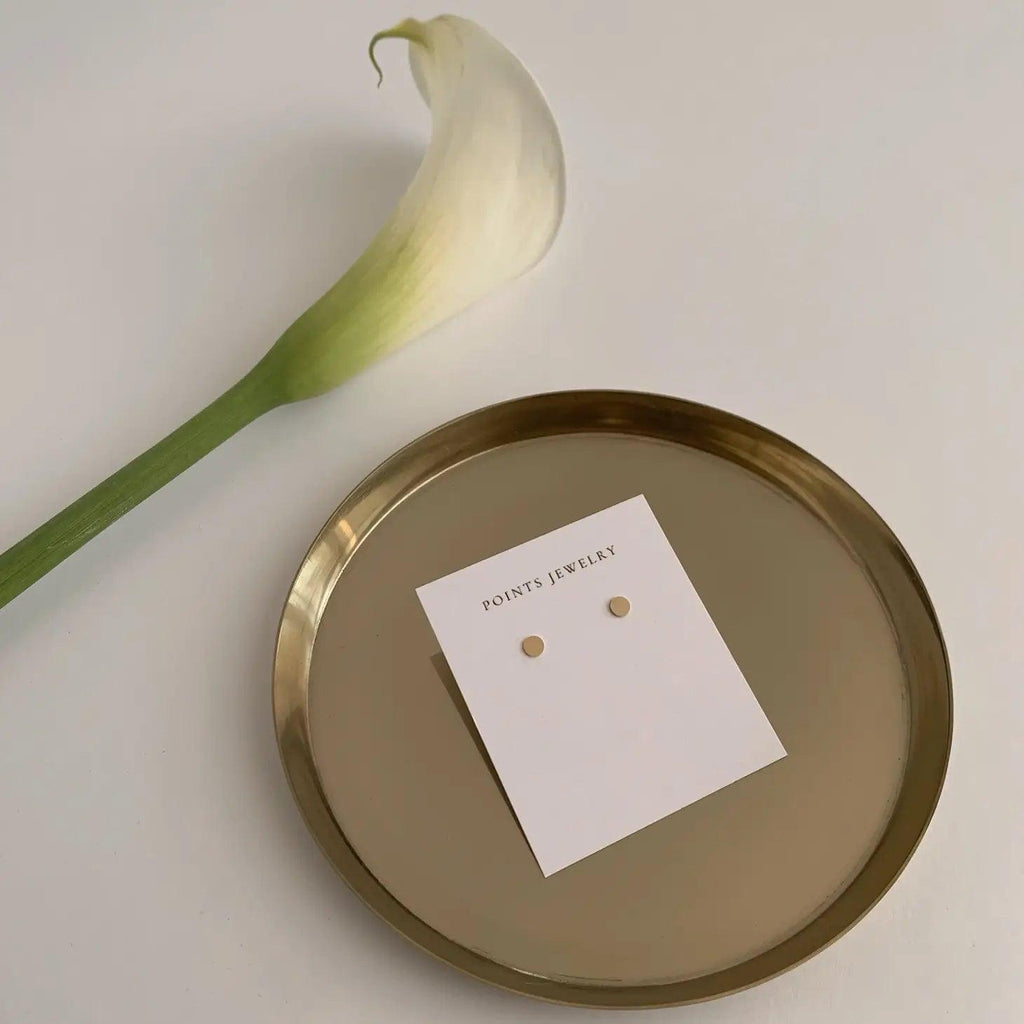 Effortless Elegance: Handcrafted Disc Earrings by Points Jewelry.