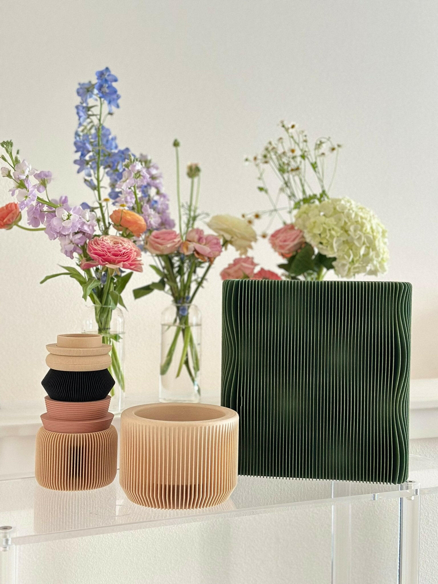 Modular Vase Set Made from Renewable Materials.