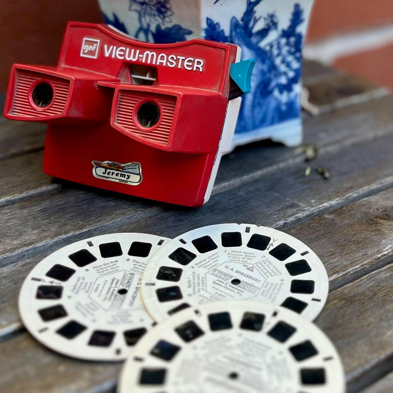View-Master Viewer and Reels.