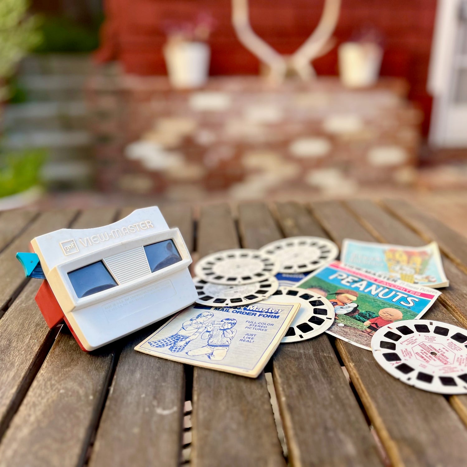 a vintage toy view master with reels