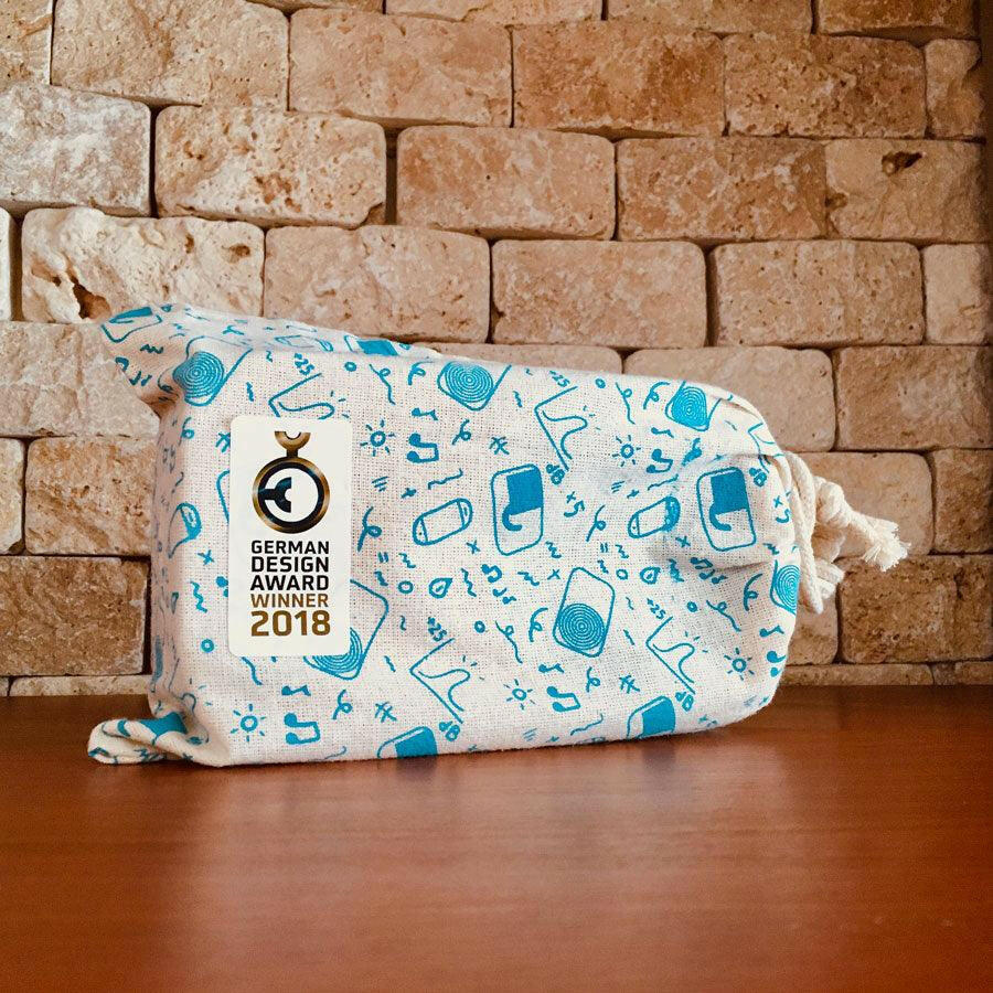 Wooden Smartphone Sound System by Bitti Gitti Design Workshop.